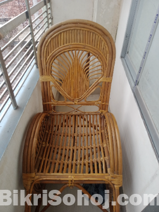 একটি বেতের রকিং চেয়ার